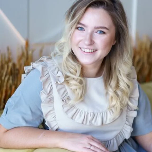 Ангелина Красова